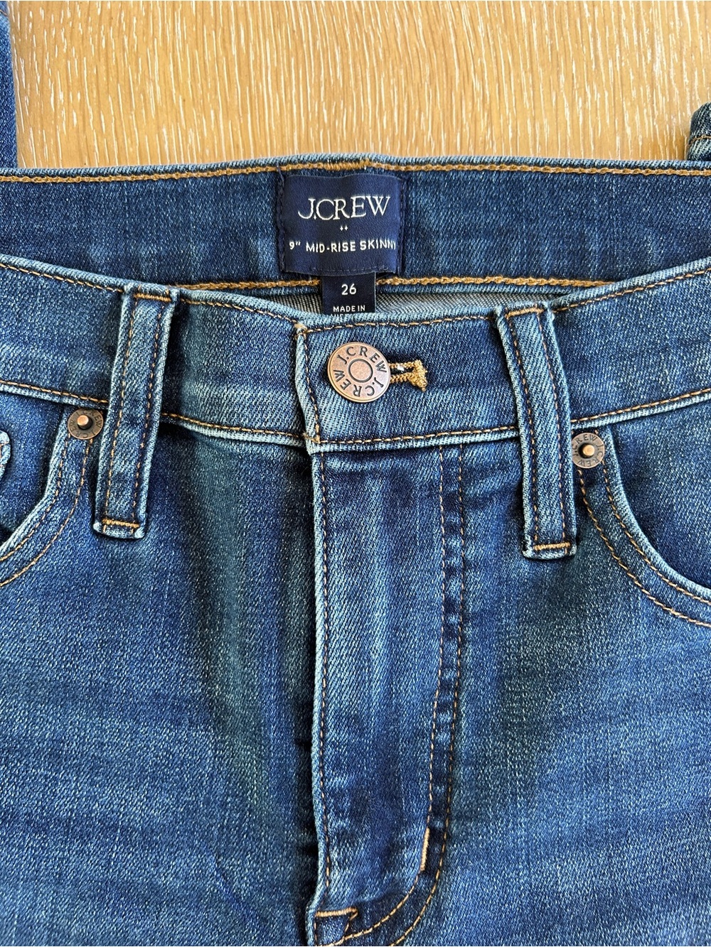 J.Crew 9" Mid-Rise Skinny Jeans Signature Stretch - 26 - Picture 6 of 8